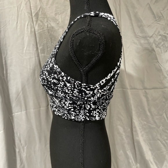 lululemon athletica Black and White Sports Bra - Picture 4 of 8